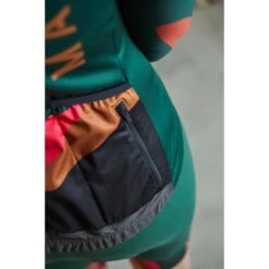 Maloja AmiataM. 1/2 Roadbike Damentrikot - Midnight Rainbow 8746 18 Maloja AmiataM. 1/2 Roadbike Damentrikot - Midnight Rainbow 8746 -Maloja maloja amiatam 1411796