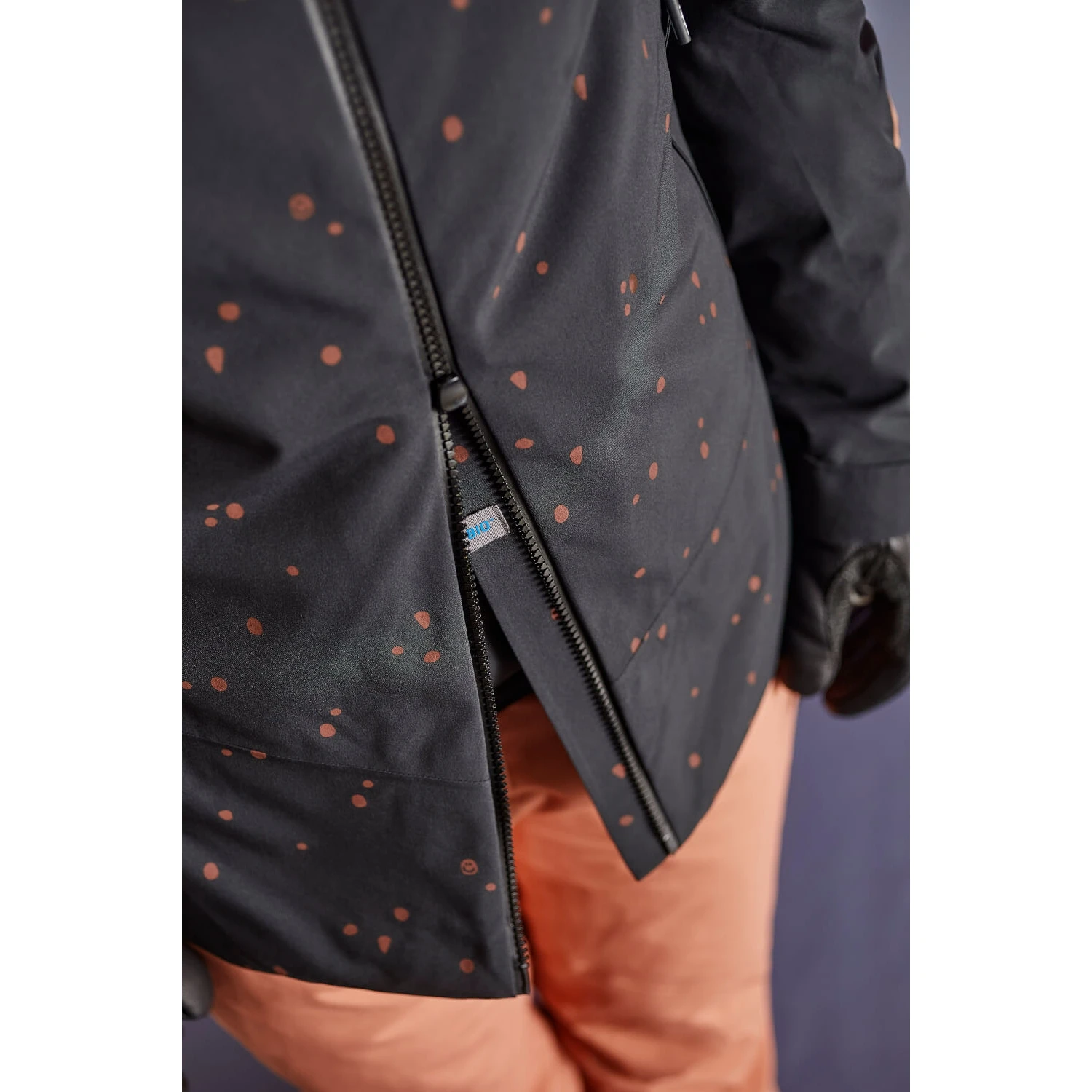 Maloja BuchfinkM. Alpine Isolierte Damenjacke - Moonless 0817 7 Maloja BuchfinkM. Alpine Isolierte Damenjacke - Moonless 0817 – Bild 7