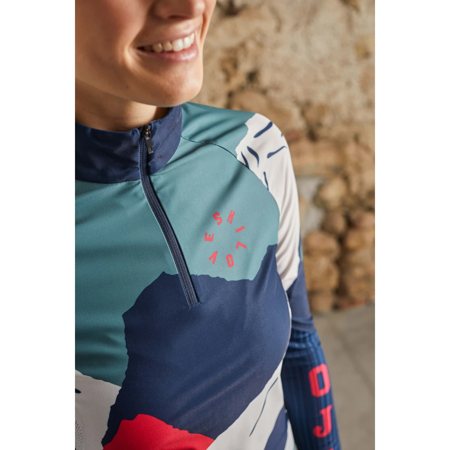 Maloja LohblüteM. Nordic Race Aero Damen Langarmshirt - Midnight Mountain Glow 8809 3 Maloja LohblüteM. Nordic Race Aero Damen Langarmshirt - Midnight Mountain Glow 8809 – Bild 3