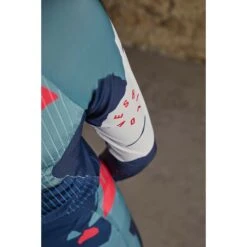 Maloja LohblüteM. Nordic Race Aero Damen Langarmshirt - Midnight Mountain Glow 8809 10 Maloja LohblüteM. Nordic Race Aero Damen Langarmshirt - Midnight Mountain Glow 8809 -Maloja maloja lohbluetem 1530624 1