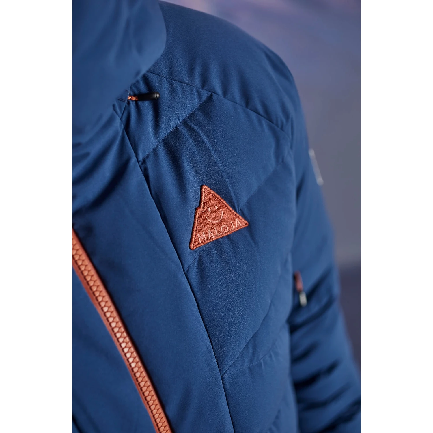 Maloja WaldkauzM. Alpine ReDown Damenjacke - Midnight 8581 10 Maloja WaldkauzM. Alpine ReDown Damenjacke - Midnight 8581 – Bild 10